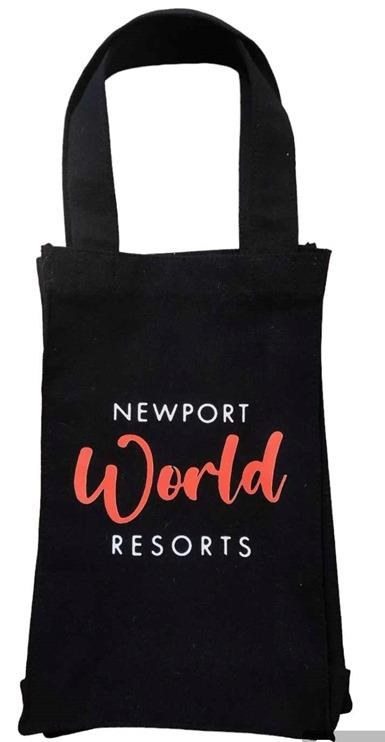 Resort-branded food and beverage carry bag